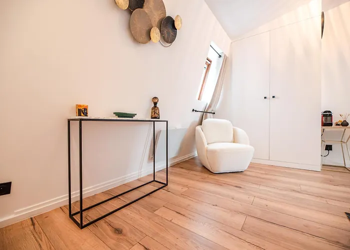 Cia - Champs Elysees Bright 4p * باريس