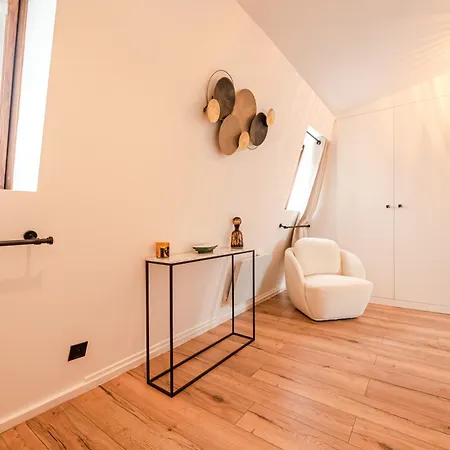 Cia - Champs Elysees Bright 4p Paris